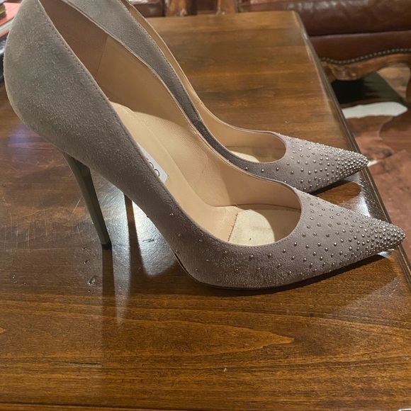 Jimmy Choo grey suede pumps with silver studded toe. Size 40.5 - Picture 3 of 5